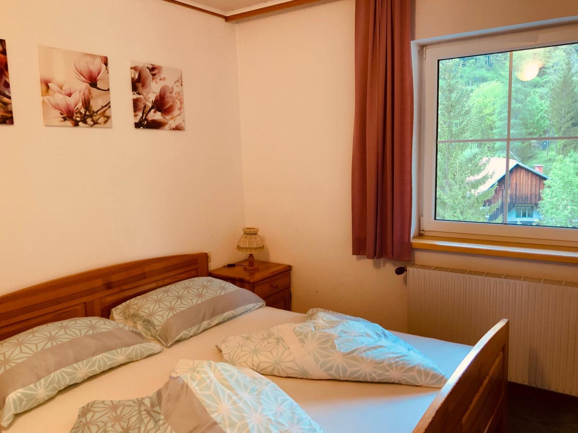 Motel Brunner Apartments & Zimmer 바트 아이젱카펠 객실 사진